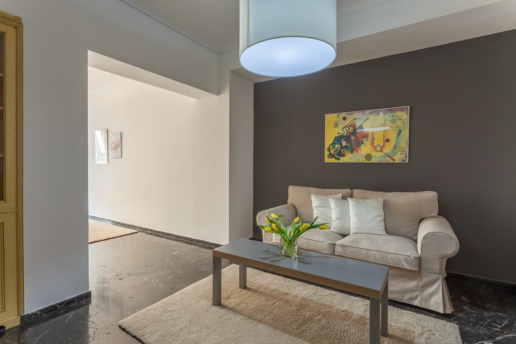 Tranquil Central Apt, Behind Athens Caravel Area エクステリア 写真
